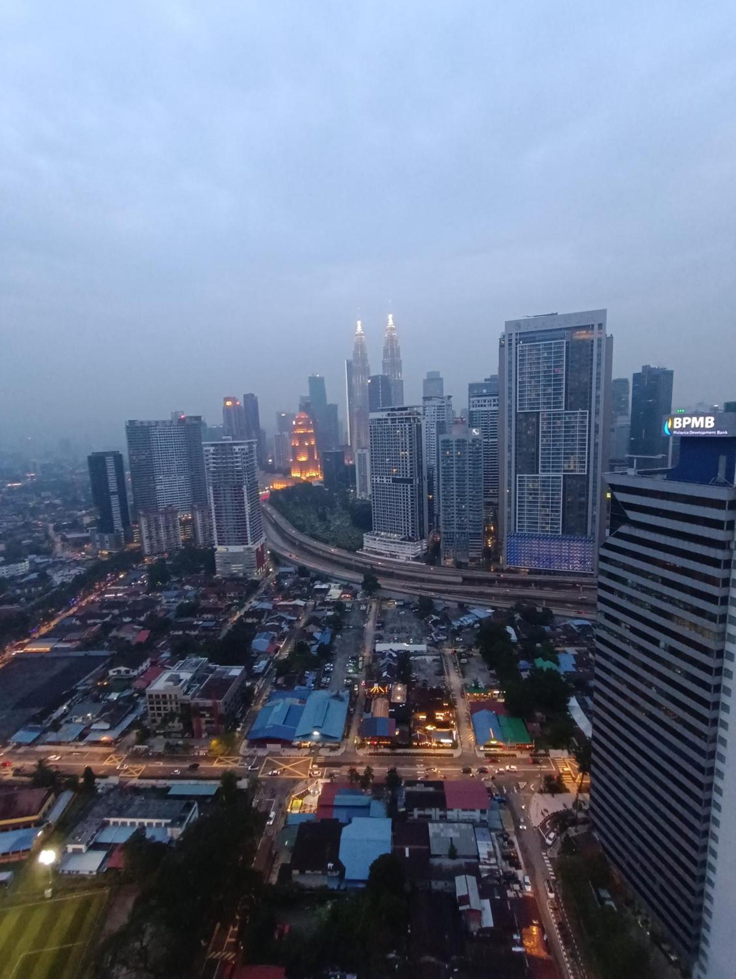 Cl 27A Insta Klcc View & Infinity Pool View Διαμέρισμα Κουάλα Λουμπούρ Εξωτερικό φωτογραφία